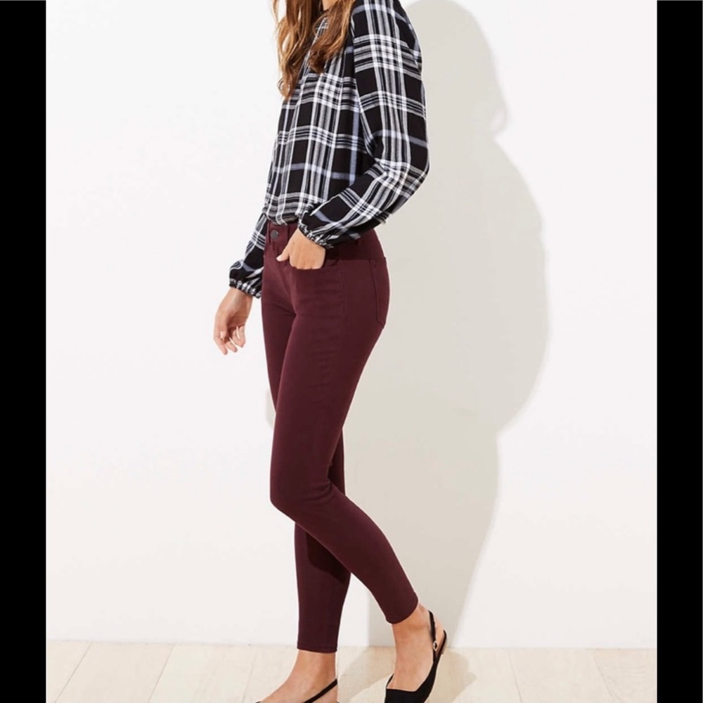 Loft five pocket leggings cropped in maroon size 4
